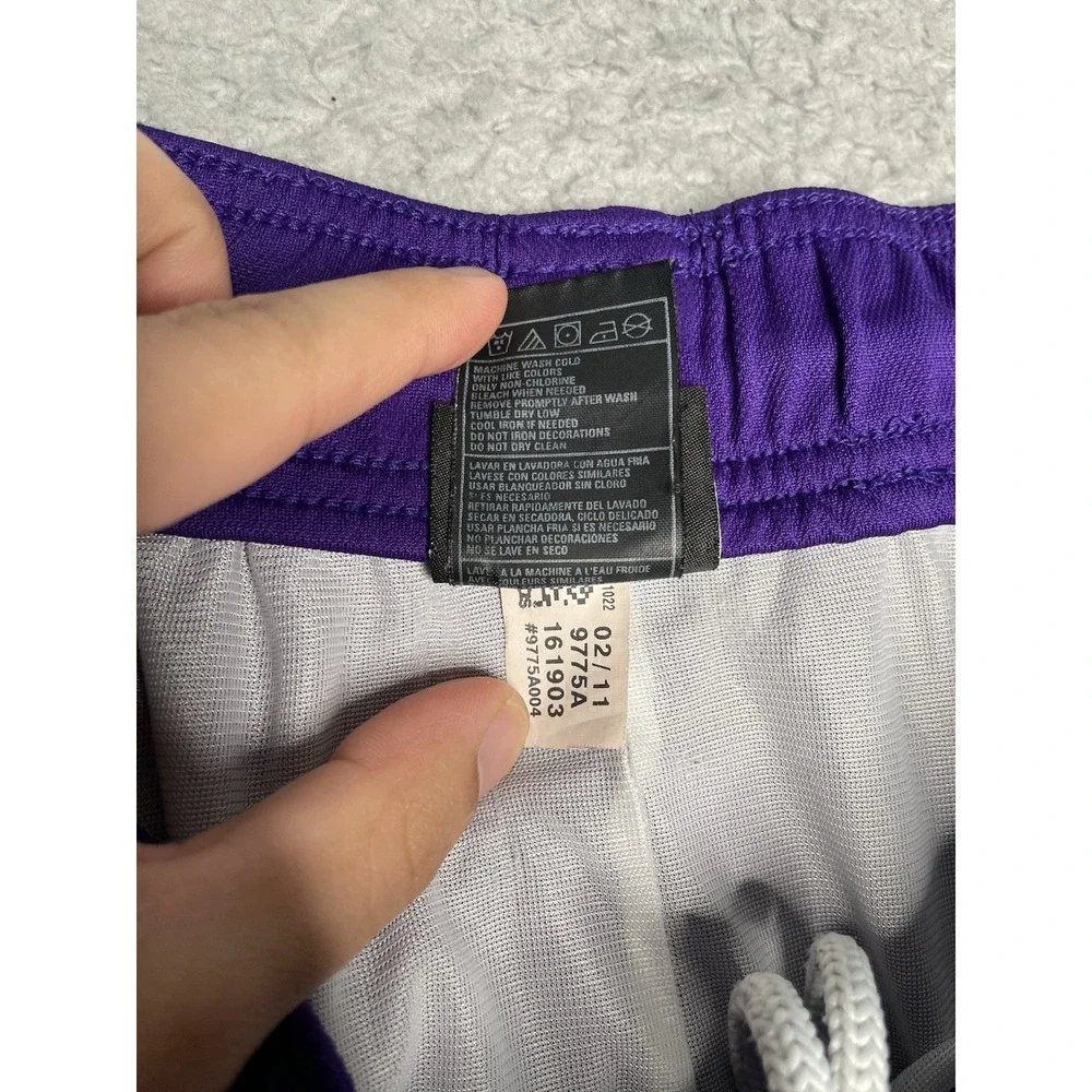 Vintage Adidas NBA LA Lakers Basketball Shorts Mens Large Purple‎ Gold White